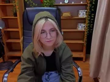 moon13152 on Chaturbate 