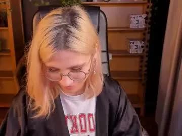 moon13152 on Chaturbate 