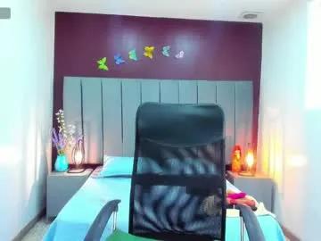 moxa_hot — GOAL: spank ass hard X10 [70 tokens remaining] Welcome to my room! #squirt #milf  #mature #anal #fuckmachine