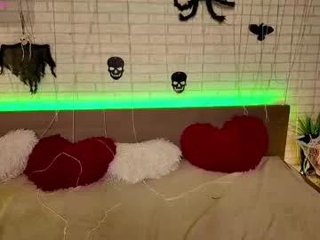 Freechat mynovabliss on Chaturbate