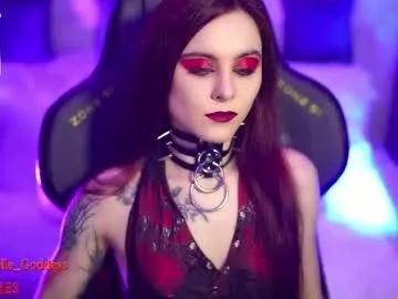 Freechat nelle_ on Chaturbate