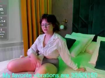 Freechat nina_lunaa on Chaturbate