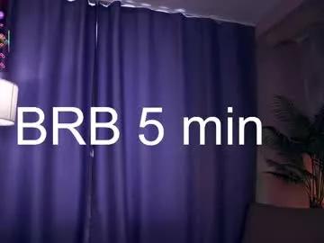 Freechat odettehatt on Chaturbate