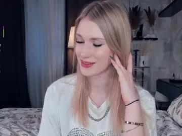 one_1ove — Goal: tease you with shorts  [35 tokens left] #blonde  #18 #natural #teen #bigboobs