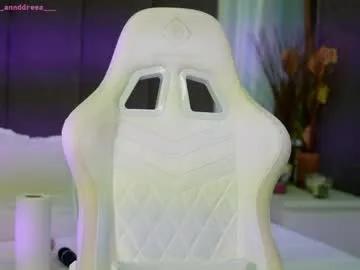 Freechat perfectt33n on Chaturbate