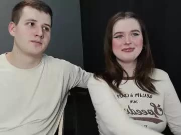 Freechat robert_lisa on Chaturbate