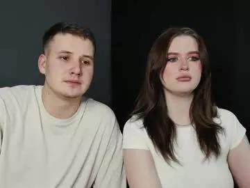 Freechat robert_lisa on Chaturbate