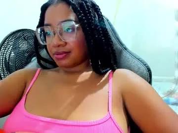 romantic_stargirl — I'm working from home, Will you be my distraction? Tip 100=150 secs of vibrations #ebony #latina #wifematerial #roleplay #office