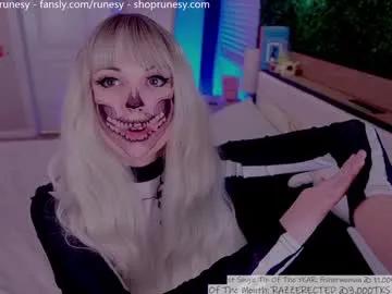 runesy on Chaturbate