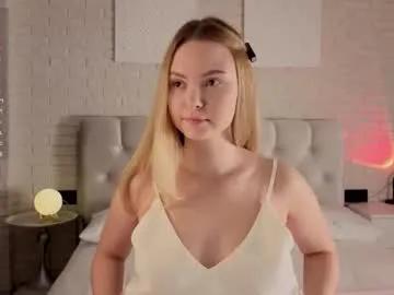 ruta_meow — GOAL: take off bra [111 tokens remaining] Meow meow^^ Im Ruta <3 I'm waiting for you in PM #natural #shy #18 #lovense #teen