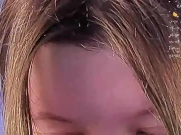 Freechat salut_love on Chaturbate