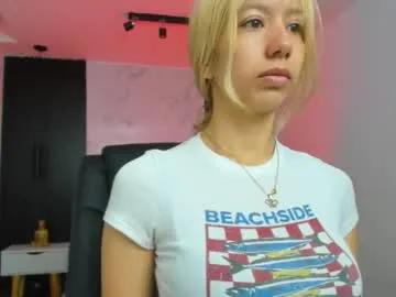 serene_waves on Chaturbate 