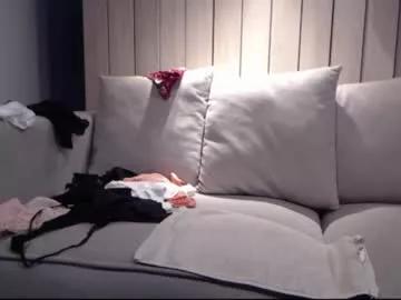 Freechat shy_schoolgirl_ on Chaturbate