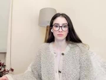 snowww_white on Chaturbate