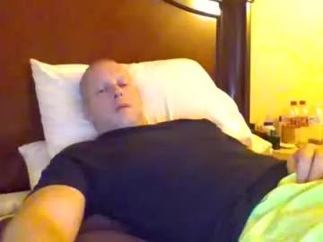 sweetg233 — stroke big white cock  till it  cums [995 tokens remaining]