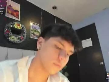 thiago_kozak — GOAL: completely naked [39 tokens remaining] Welcome to my room! #teen #gay #cum #18 #twink