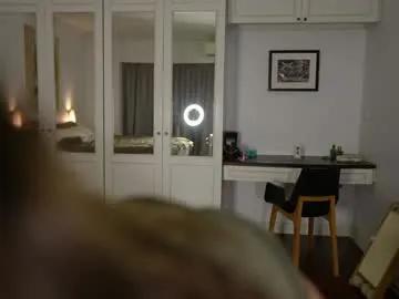 Freechat valerieh on Chaturbate