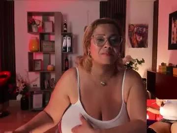 vanessa_sterling — GOAL: Oil in boobs + slapping + Suck Nipples [139 tokens remaining] You make me very wetMy favorite vibrations are 111222333444555 #Mommy #Bigboobs #Milf #Mature #Curvy