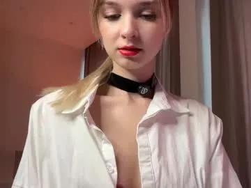 Freechat variety_moments on Chaturbate