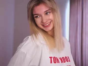 Freechat variety_moments on Chaturbate