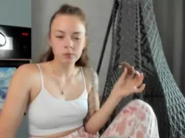 Freechat why_again_me on Chaturbate