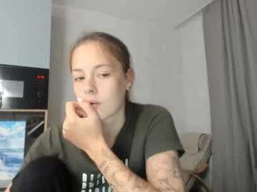 Freechat why_again_me on Chaturbate