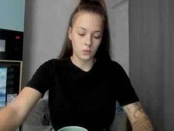 Freechat why_again_me on Chaturbate