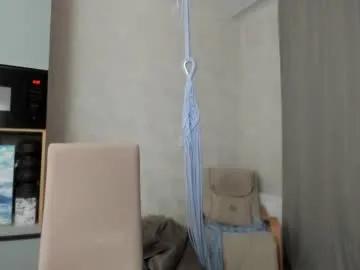 Freechat why_again_me on Chaturbate