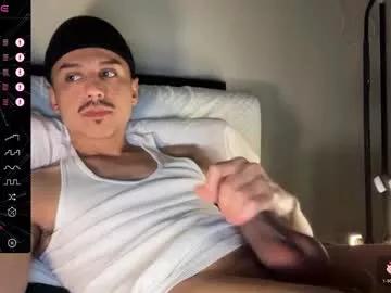 Freechat xmomentumx on Chaturbate