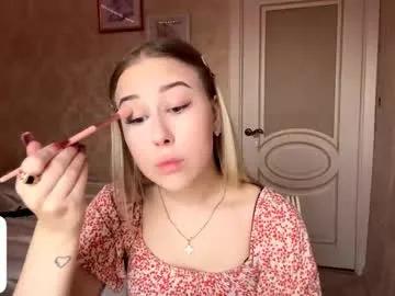 yolondaillovsky — Goal: Lick my pump lips closely #bigass #new #18 #cute #blonde [15 tokens remaining]