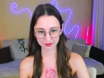 Freechat yourlovelystoryy on Chaturbate