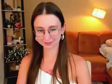 Freechat yourlovelystoryy on Chaturbate