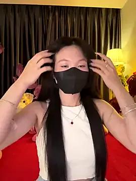 --102KymMiiss-- on StripChat 