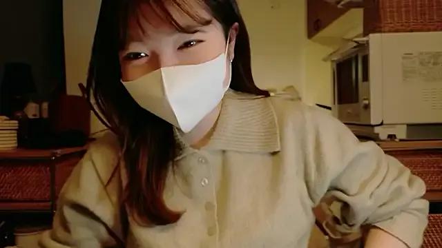 _Yui_ — Freechat on StripChat