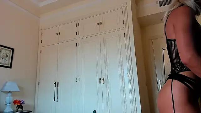 Freechat adarabu on StripChat