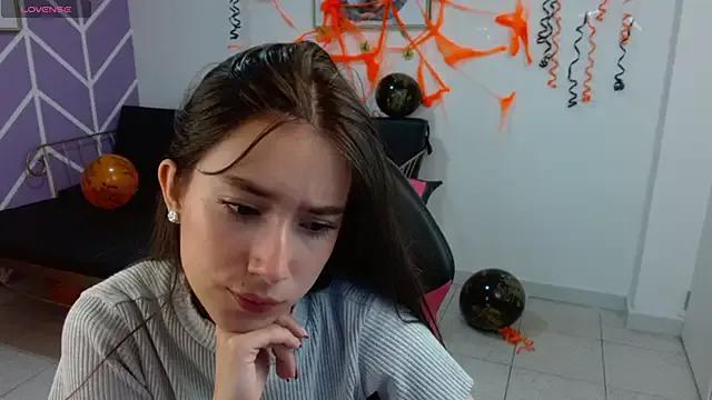 Adhara_Kitten on StripChat 