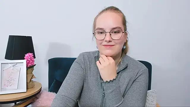 Freechat AliceCrazy69 on StripChat