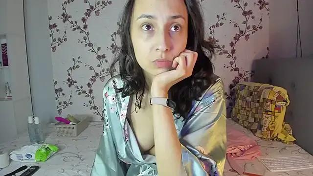 Freechat Alisagold90 on StripChat