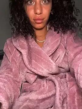 Freechat AlyssaHottv_ on StripChat