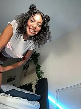 Freechat AlyssaHottv_ on StripChat