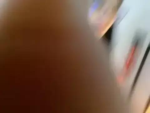 AmelieMartinez on StripChat