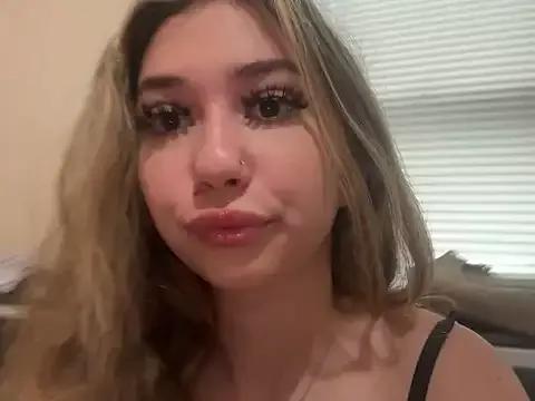 Freechat angelicasn0w on StripChat