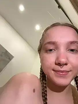 bambi_lu on StripChat 
