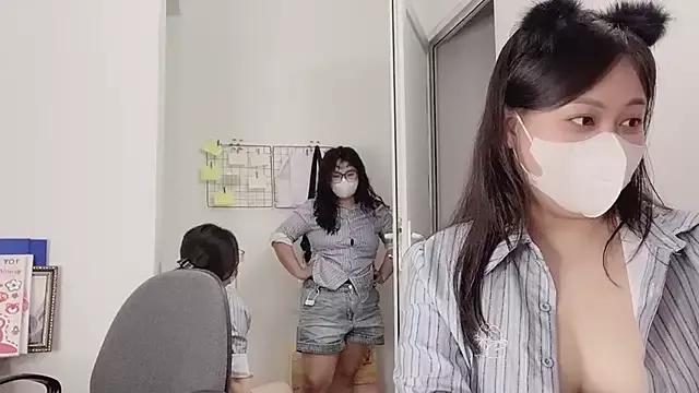 Bamboo_Swetie on StripChat 