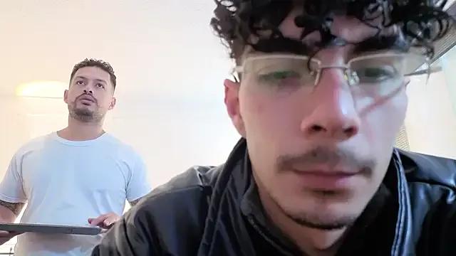 boysonfiree — Kiss