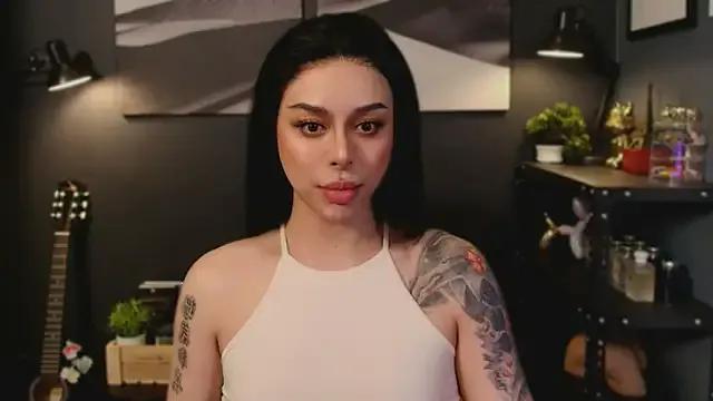 Freechat callmeLUNA on StripChat