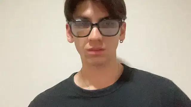 ccgkyokucho on StripChat 