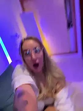 Freechat ChristinaSiemone on StripChat