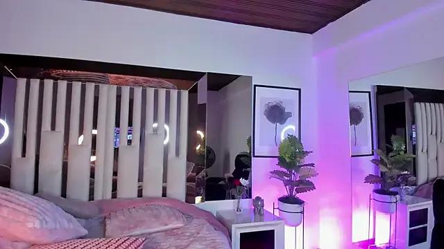 Cloee_Rainbow1 — Show: boobs cream 