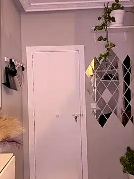 Freechat Crystal_________ on StripChat